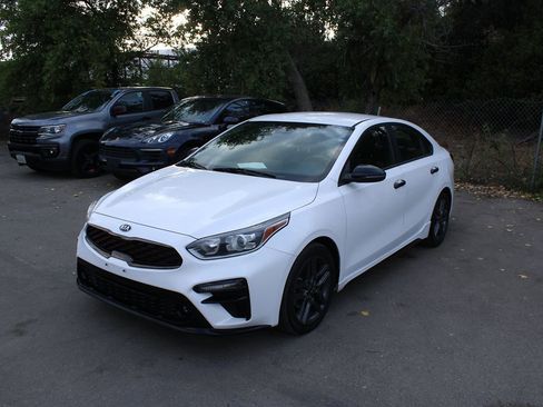 Used 2021 Kia Forte GT-Line FWD image 4