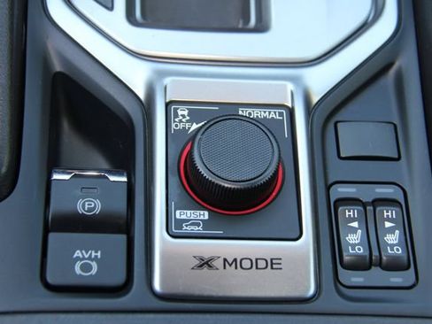 Used 2020 Subaru Forester Premium AWD/4WD image 30