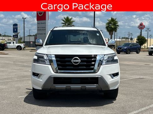 Used 2023 Nissan Armada Platinum w/ Captain's Chairs Package RWD image 10