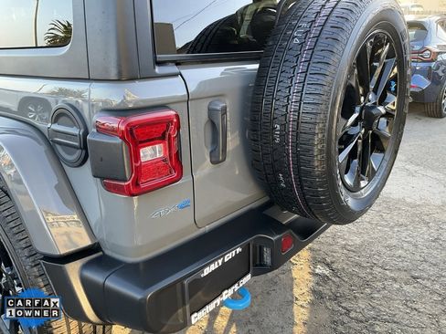 Used 2022 Jeep Wrangler Unlimited Sahara w/ Cold Weather Group image 82