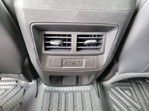 Used 2026 GMC Canyon Denali AWD/4WD image 15