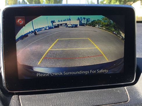 Used 2018 Toyota Yaris iA FWD image 9