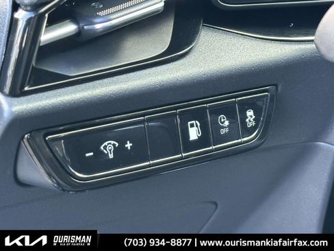 Used 2024 Kia Niro EX w/ EX Cold Weather Package image 14