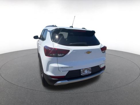 Used 2025 Chevrolet TrailBlazer LT image 11