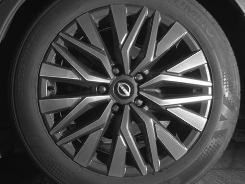 Used 2025 Nissan Altima 2.5 SV image 14