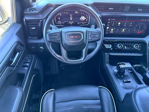 Used 2022 GMC Sierra 1500 AT4X image 25
