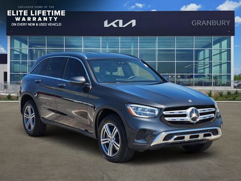 Used 2022 Mercedes-Benz GLC 300 4MATIC image 3