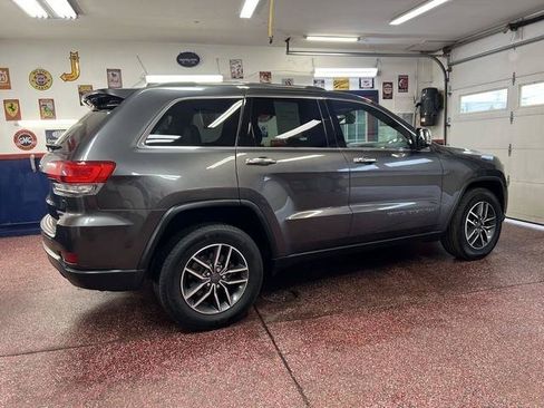 Used 2019 Jeep Grand Cherokee Limited AWD/4WD image 3