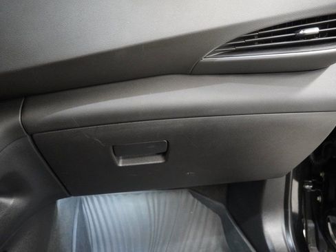 Used 2023 Buick Envision Avenir AWD/4WD image 38