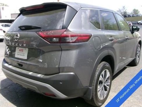Used 2023 Nissan Rogue SV FWD image 11