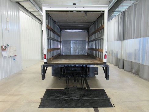 Used 2022 Ford E-350 and Econoline 350 Super Duty w/ Power Windows & Locks Group RWD image 17