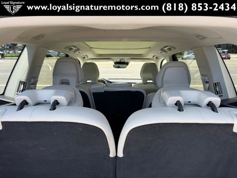 Used 2019 Volvo XC90 T6 Momentum w/ Advanced Package AWD/4WD image 11