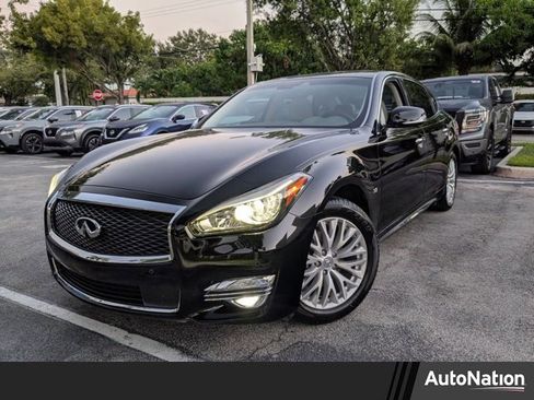 Used 2015 INFINITI Q70 L 3.7 w/ Technology Package image 1