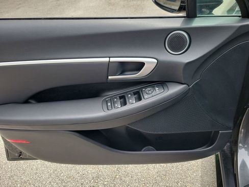 Used 2025 Hyundai Sonata SEL FWD image 12