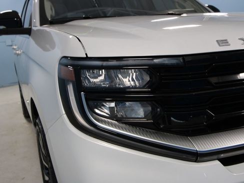 Used 2025 Ford Expedition Platinum w/ Platinum Ultimate Package image 43