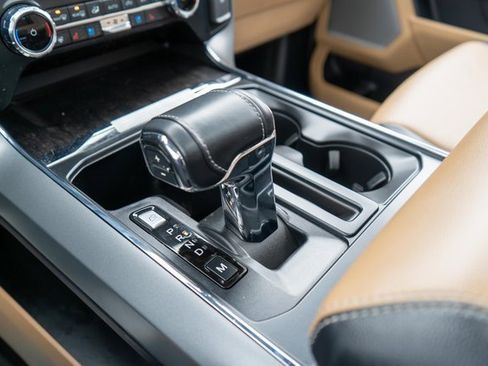 Used 2022 Ford F150 Lariat w/ Equipment Group 502A High image 42