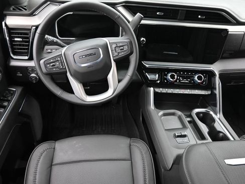 New 2026 GMC Sierra 2500 Denali w/ Technology Package AWD/4WD image 14