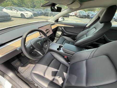 Used 2023 Tesla Model 3 Standard Range RWD image 10