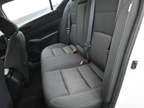 Used 2025 Nissan Altima 2.5 SV FWD image 24