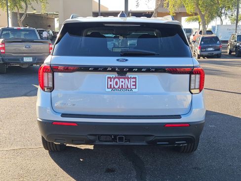 New 2026 Ford Explorer Active image 3