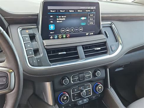 Used 2021 Chevrolet Tahoe LT image 28