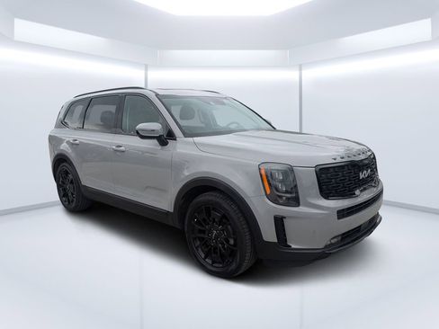 Used 2022 Kia Telluride SX w/ SX Prestige Package image 1