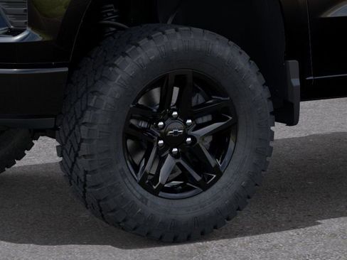 New 2026 Chevrolet Silverado 1500 Custom Trail Boss w/ LPO, Dark Essentials Package image 9