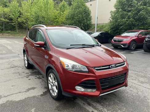 Used 2014 Ford Escape Titanium w/ Equipment Group 401A AWD/4WD image 4