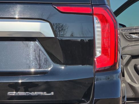 Certified 2022 GMC Yukon Denali AWD/4WD image 36