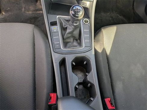 Used 2019 Volkswagen Jetta S w/ Driver Assistance Package image 15