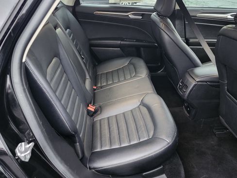 Used 2018 Ford Fusion Energi SE image 19