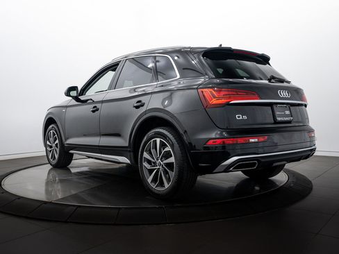Certified 2025 Audi Q5 2.0T Premium Plus image 5