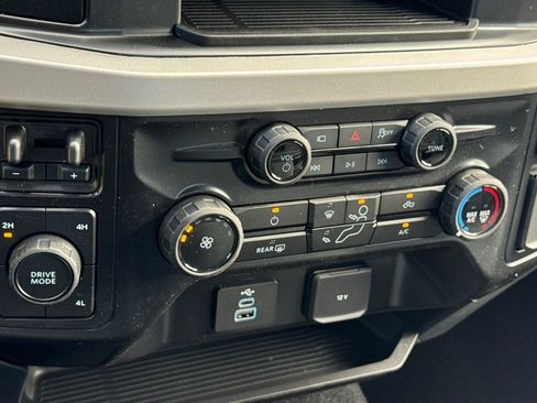 New 2026 Ford F250 XLT w/ 360-Degree Camera Package AWD/4WD image 18