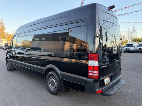 Used 2016 Mercedes-Benz Sprinter 2500 image 5