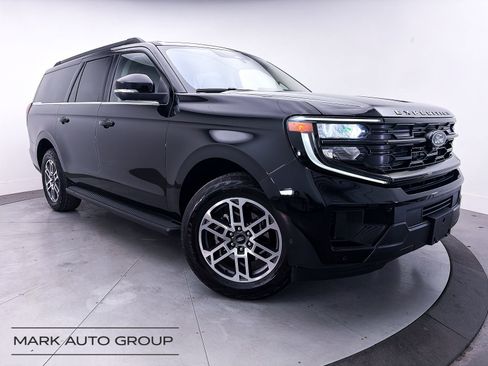 Used 2025 Ford Expedition Max Active AWD/4WD image 1