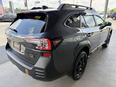Used 2025 Subaru Outback Wilderness AWD/4WD image 6