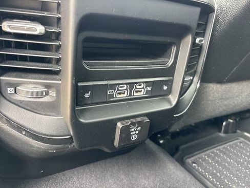Used 2022 RAM 3500 Limited AWD/4WD image 22