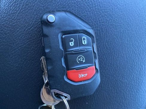 Used 2021 Jeep Gladiator Mojave image 47