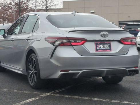 Used 2024 Toyota Camry SE image 8