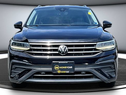 Used 2022 Volkswagen Tiguan SE AWD/4WD image 2