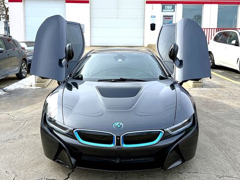 Used 2015 BMW i8 image 16