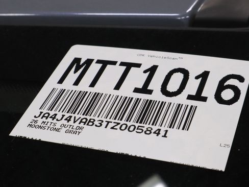 New 2026 Mitsubishi Outlander SE image 37