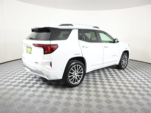 Used 2026 GMC Terrain Denali w/ LPO, Floor Liner Package AWD/4WD image 6