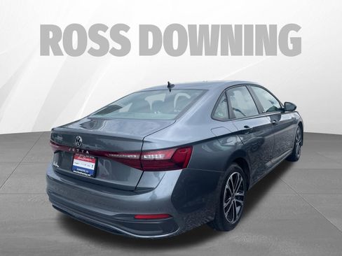 Used 2025 Volkswagen Jetta Sport FWD image 4