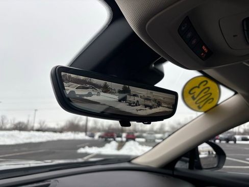 Used 2023 Buick Envision Avenir image 41