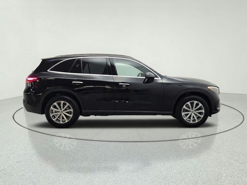 Certified 2026 Mercedes-Benz GLC 300 image 4