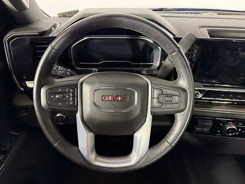 Used 2022 GMC Sierra 1500 Elevation w/ LPO, Elevation Black Package image 14