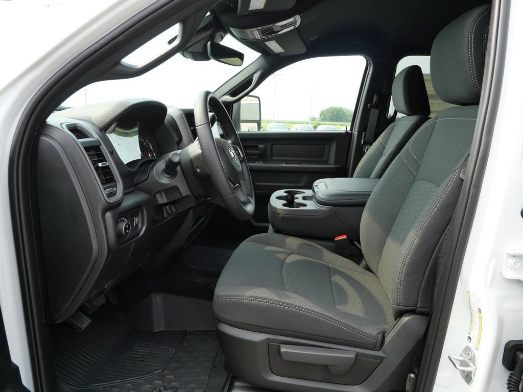 New 2026 RAM 2500 Tradesman AWD/4WD image 5