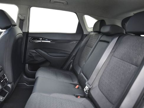 Used 2024 Kia Seltos S image 12