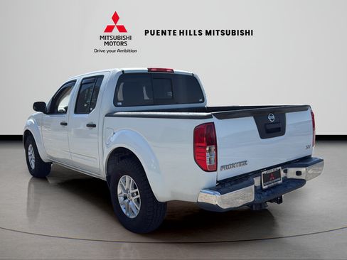 Used 2019 Nissan Frontier SV RWD image 7